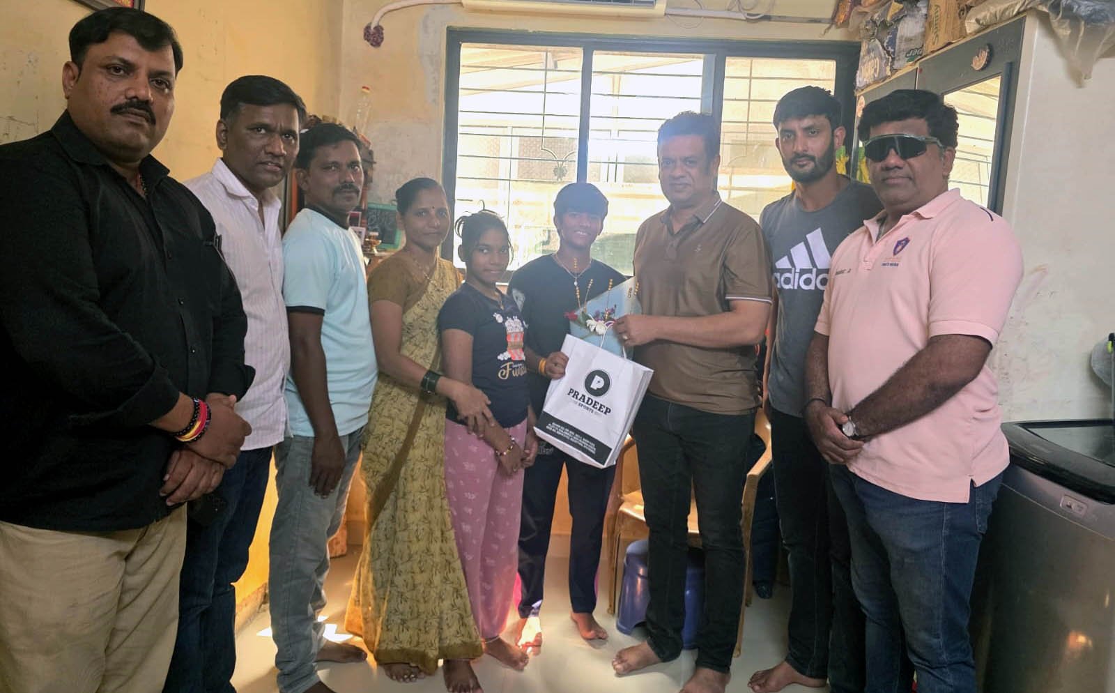 रायगडच्या रोशनी पारधीची बीसीसीआयच्या 'वुमेन्स चॅलेंजर्स' स्पर्धेसाठी निवड