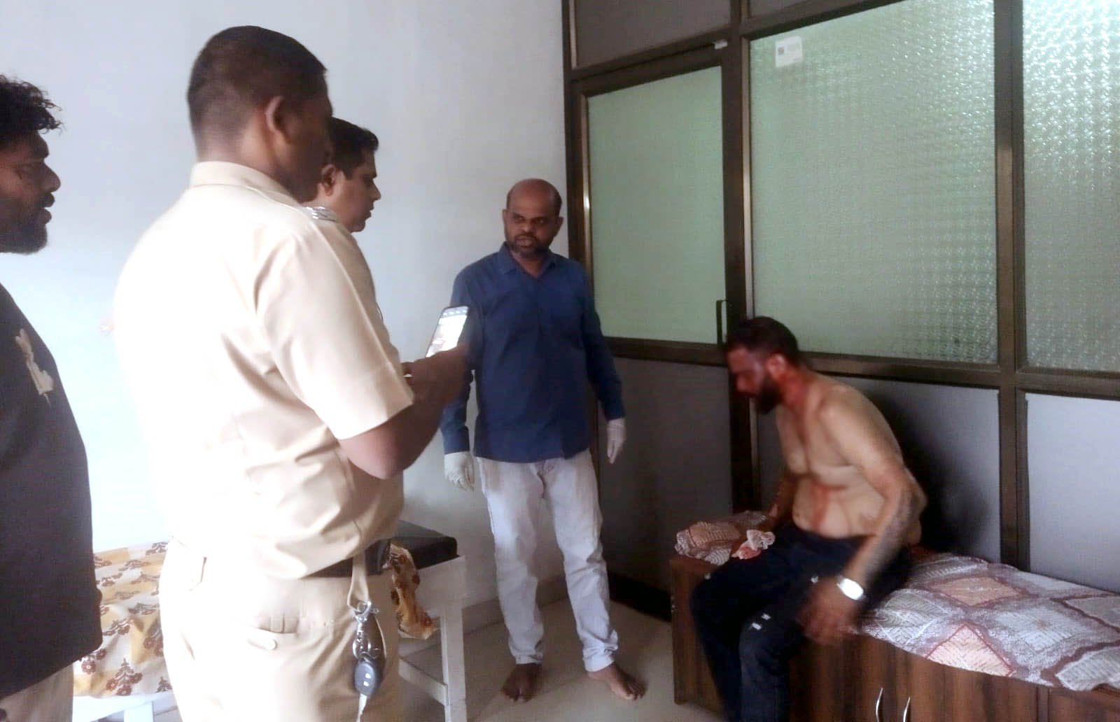 उरणमध्ये तरुणावर प्राणघातक हल्ला; अंगावर पेट्रोल ओतून जाळण्याचा प्रयत्न!